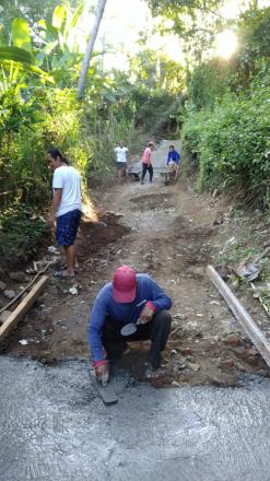 RABAT BETON JALAN LINGKUNGAN WILAYAH GEROMBANGAN 